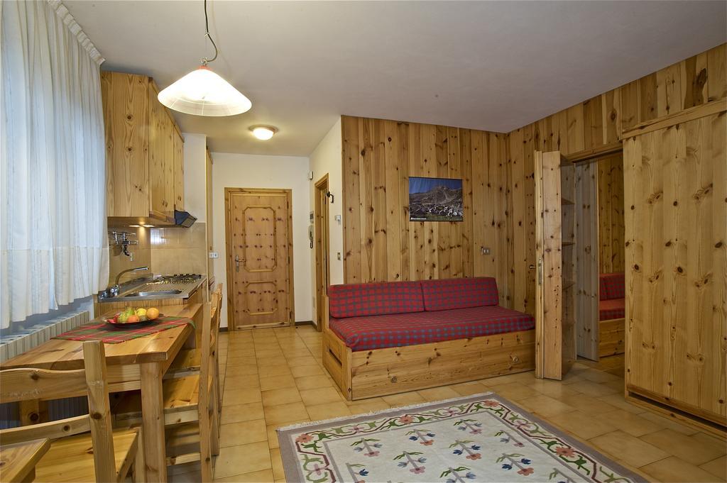 Residence Raffaella Santa Caterina Valfurva Pokój zdjęcie