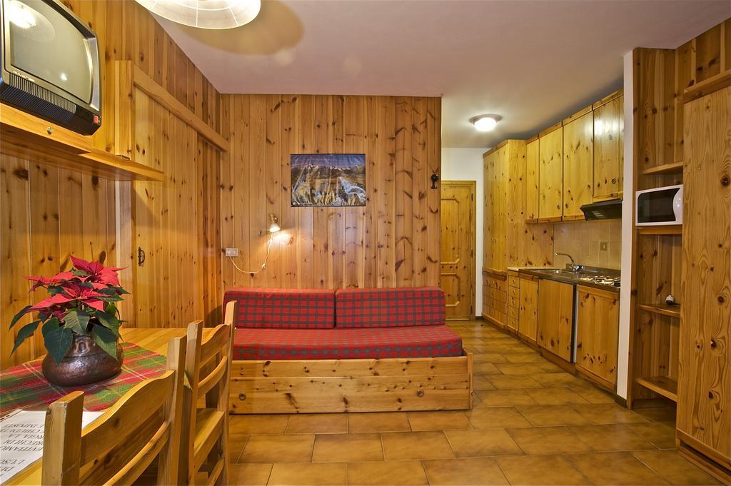Residence Raffaella Santa Caterina Valfurva Pokój zdjęcie
